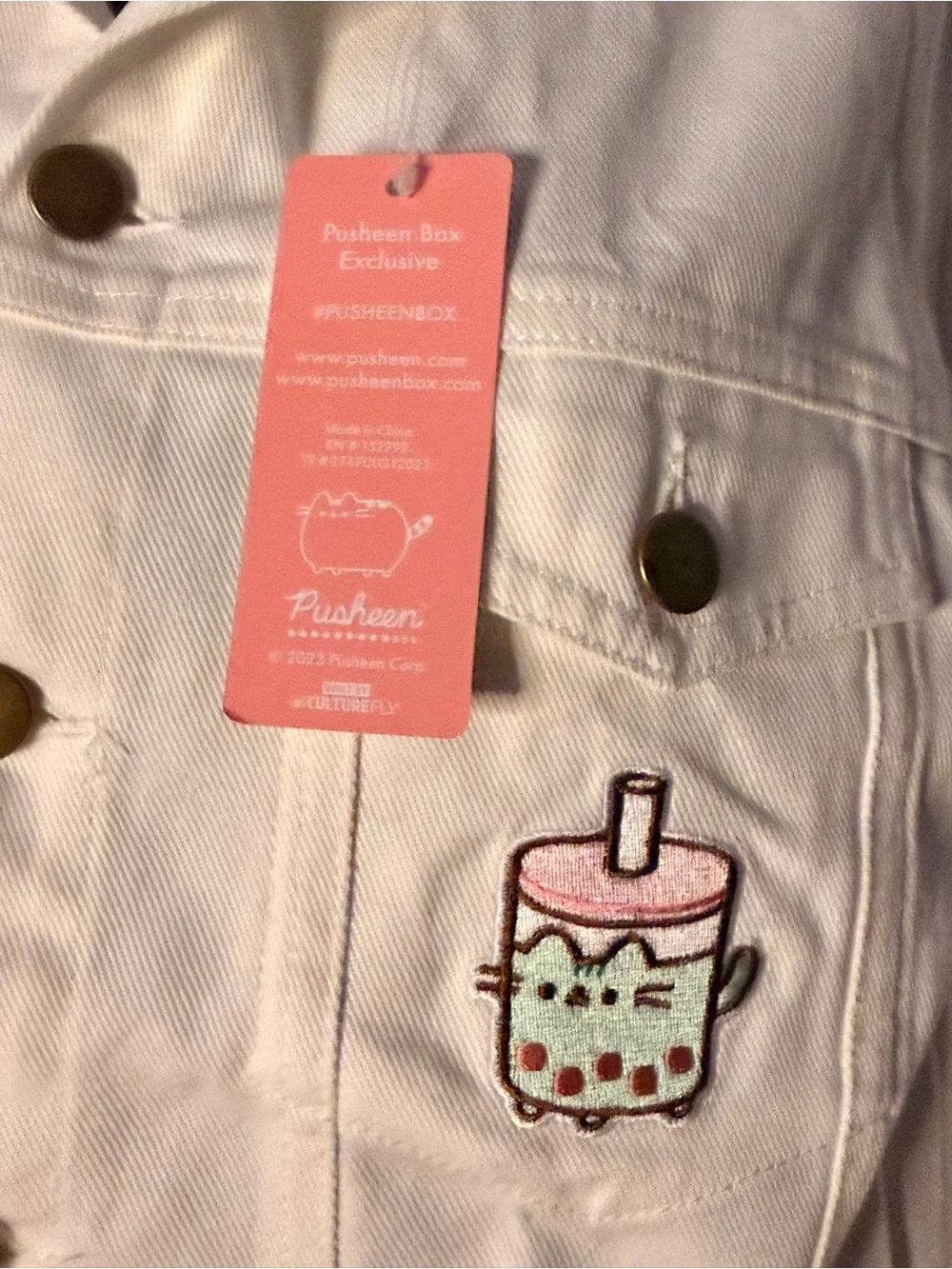 Pusheen white denim